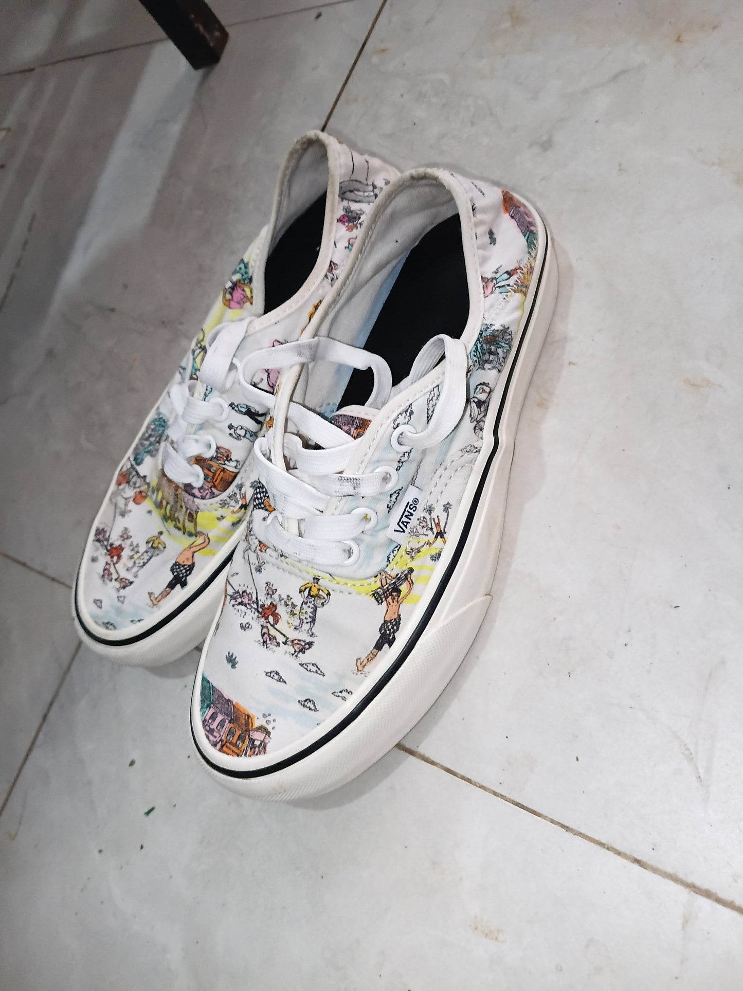 Vans Authentic Storybook Print Low Top Sneakers
